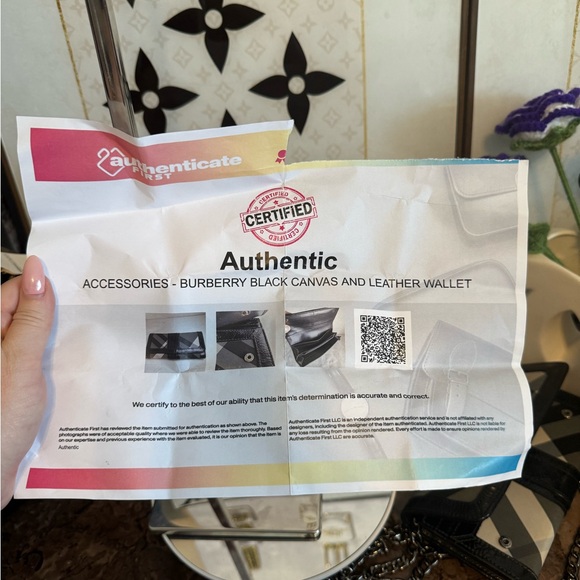 Burberry leather and canvas long wallet with COA and unbranded chain - Picture 4 of 13